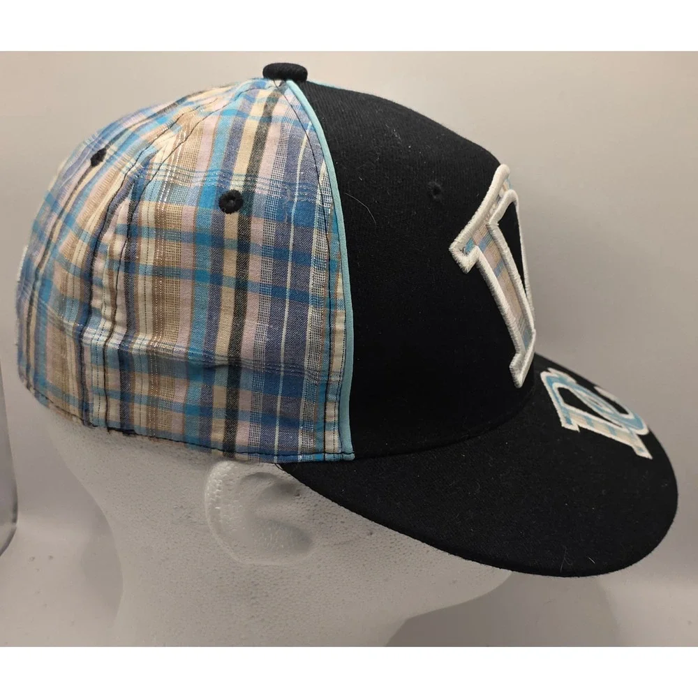 City‎ Hunter DC Logo Fitted Hat Small Black Blue Plaid Cap